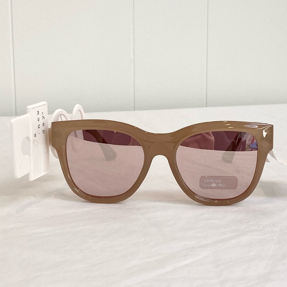 ⚡️3/$20  a new day Beige Square Recycled Plastic Sunglasses!